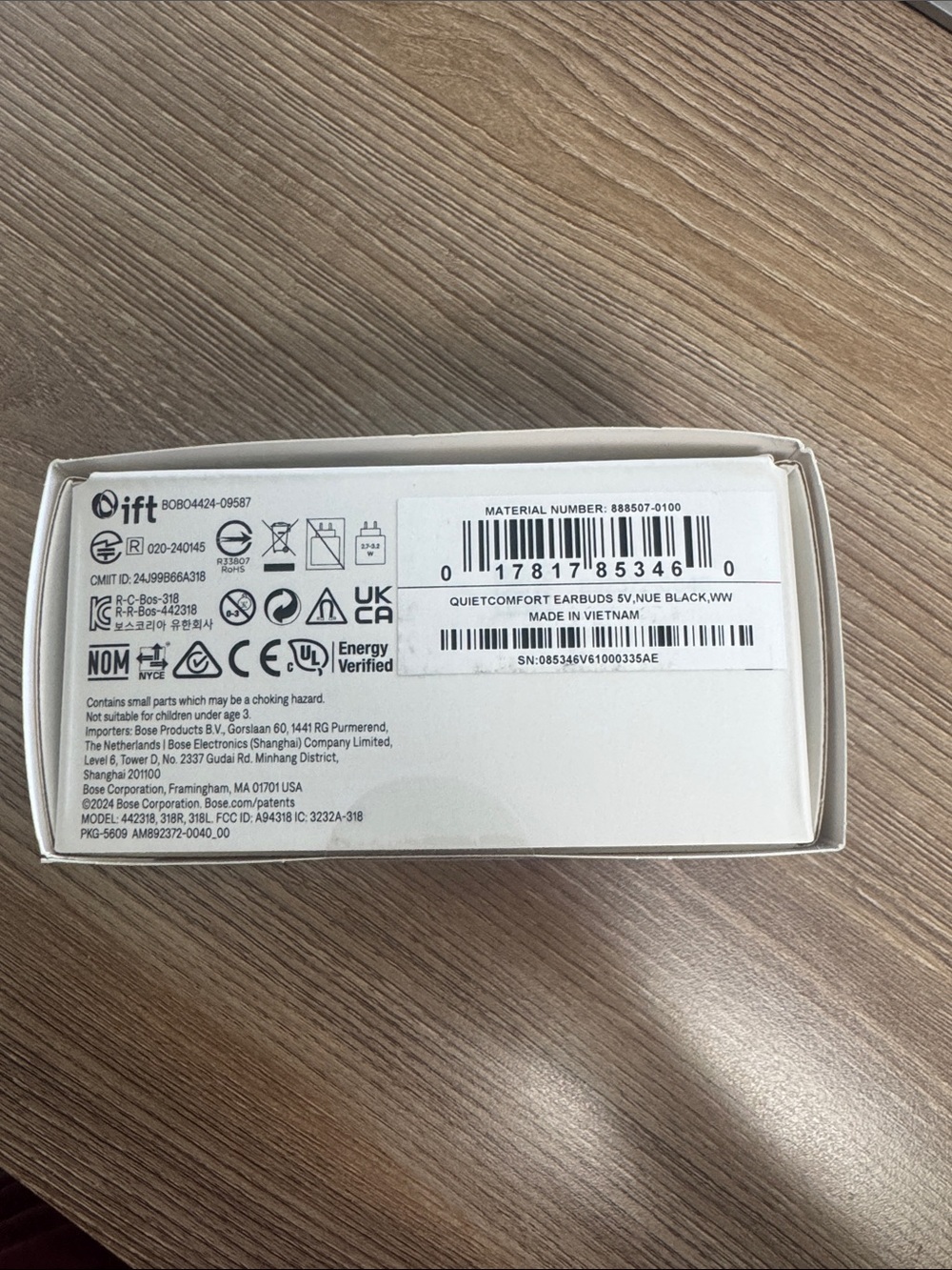 NIB Bose QuietComfort Earbuds - Charcoal Black - Picture 3 of 4